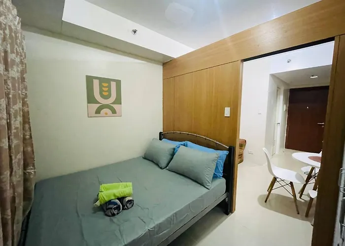 Elegant 1-Bedroom Apartment Near Mall Of Asia Apartment Manila