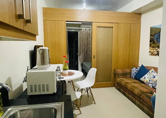Elegant 1-Bedroom Apartment Near Mall Of Asia