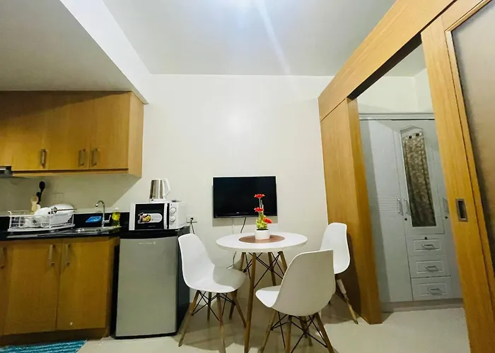 Elegant 1-Bedroom Apartment Near Mall Of Asia